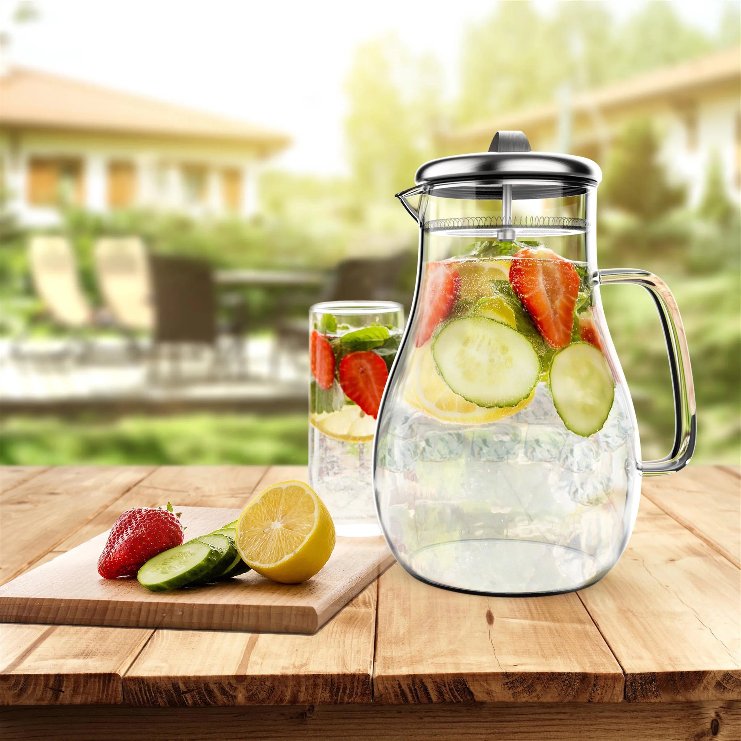 64 OZ GLASS PITCHER with LID